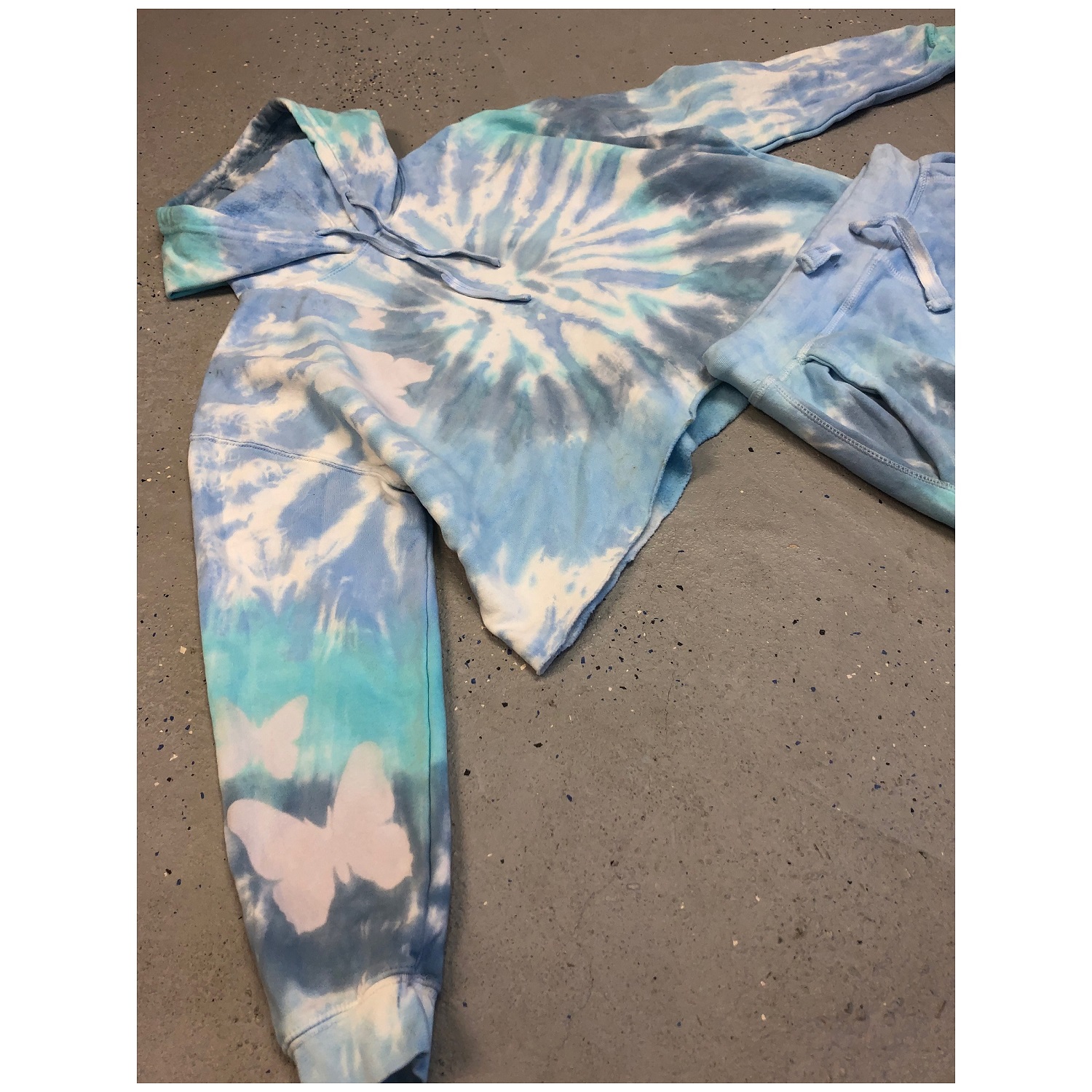 match maker marbled light weight hoodie 