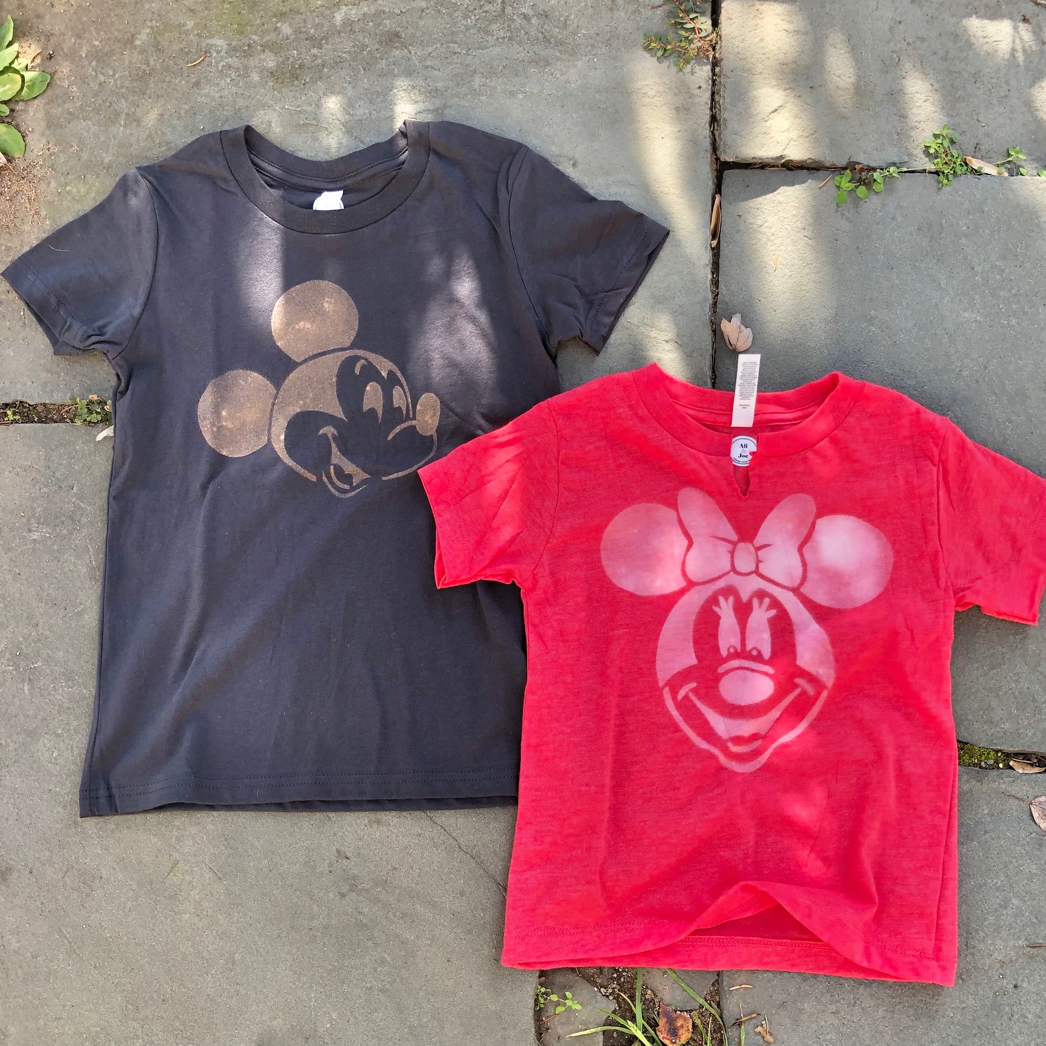 minnie mouse notch neck tee
